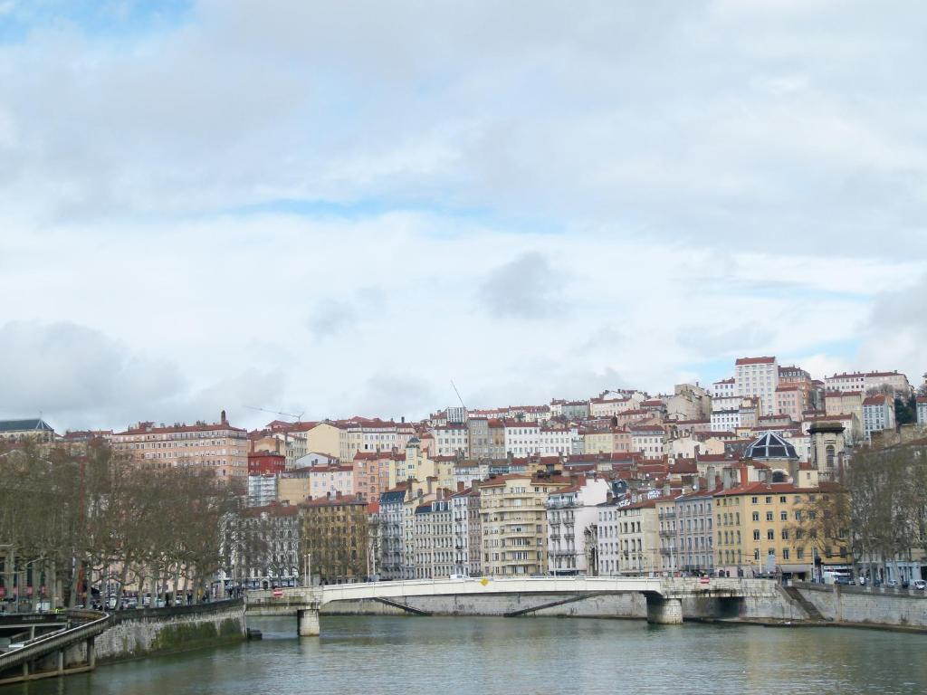 Perrache Sainte Blandine Apartment Lyon Exterior foto